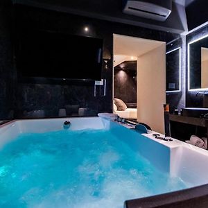 4 Suites 
